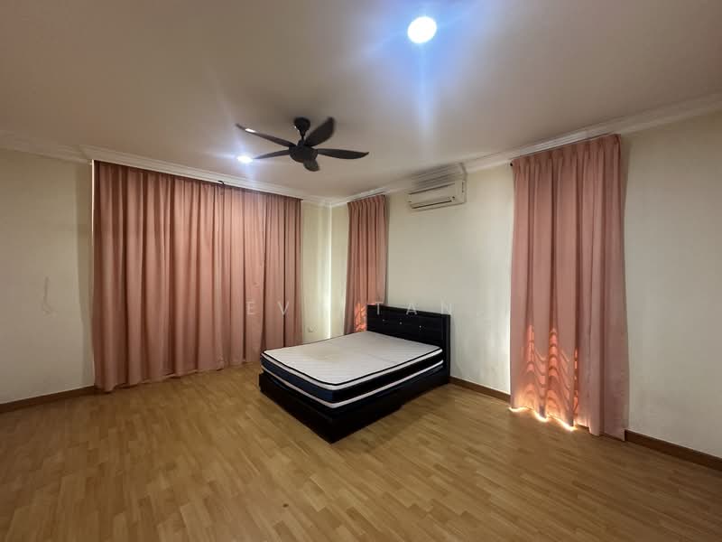 Semi-Detached House for Rent in Taman Austin Perdana (Tebrau) - Eva Tan - Bedroom - PropertyGuru.com.my