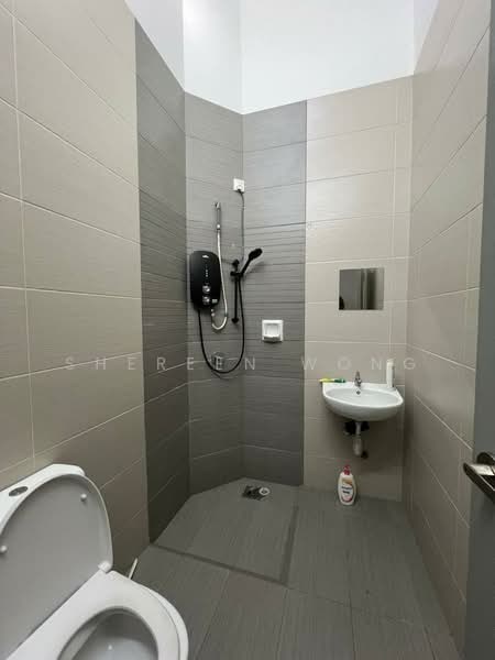 2-storey Terraced House for Sale in Setia Tropika (Johor Bahru) - Shereen Wong - Bathroom - PropertyGuru.com.my