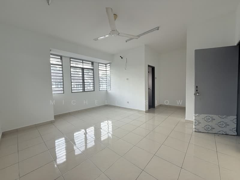 Taman Jelok Impian untuk Untuk Dijual - RM 650,000, Mac 2026 - Living Room - PropertyGuru.com.my