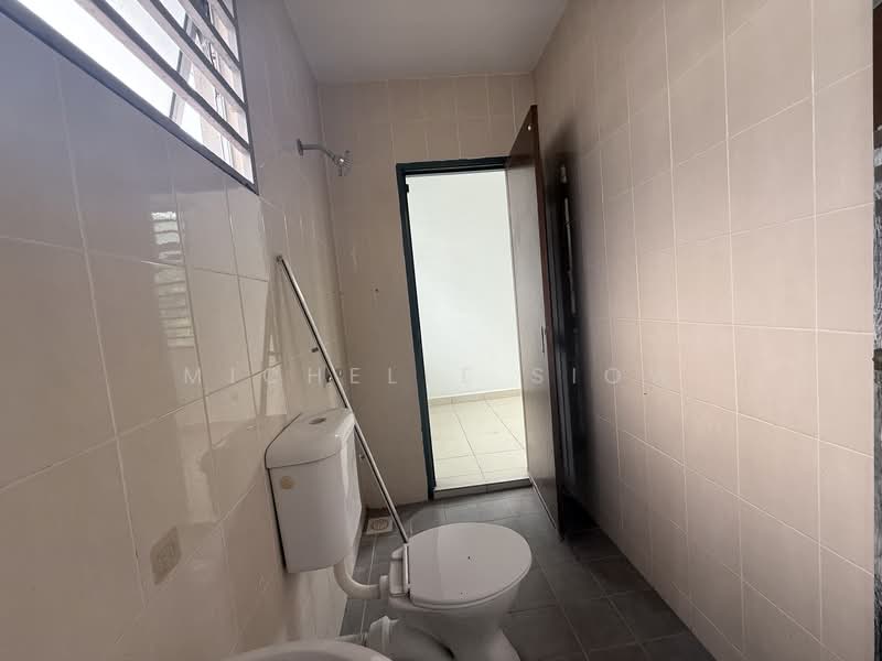 Taman Jelok Impian untuk Untuk Dijual - RM 650,000, Mac 2026 - Bathroom - PropertyGuru.com.my