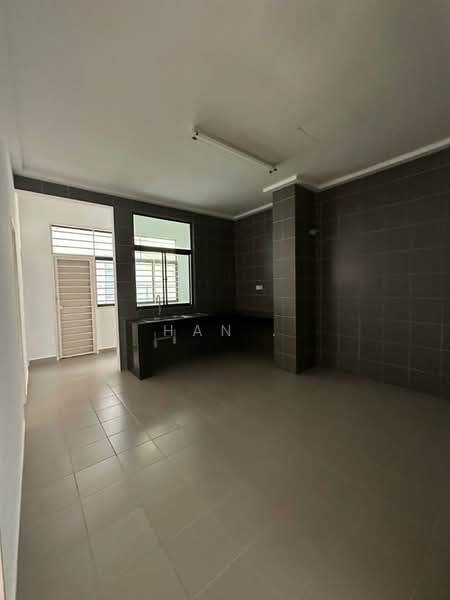2-storey Terraced House for Sale in Bandar Bukit Raja (Klang) - Han . - Kitchen - PropertyGuru.com.my