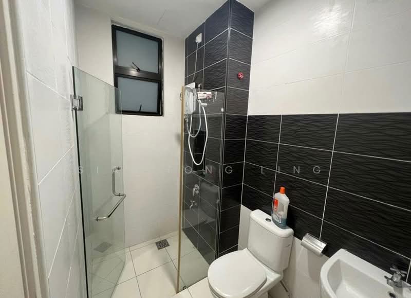 The Platino Serviced Apartment untuk Untuk Dijual - RM 365,000, Mac 2026 - Bathroom - PropertyGuru.com.my