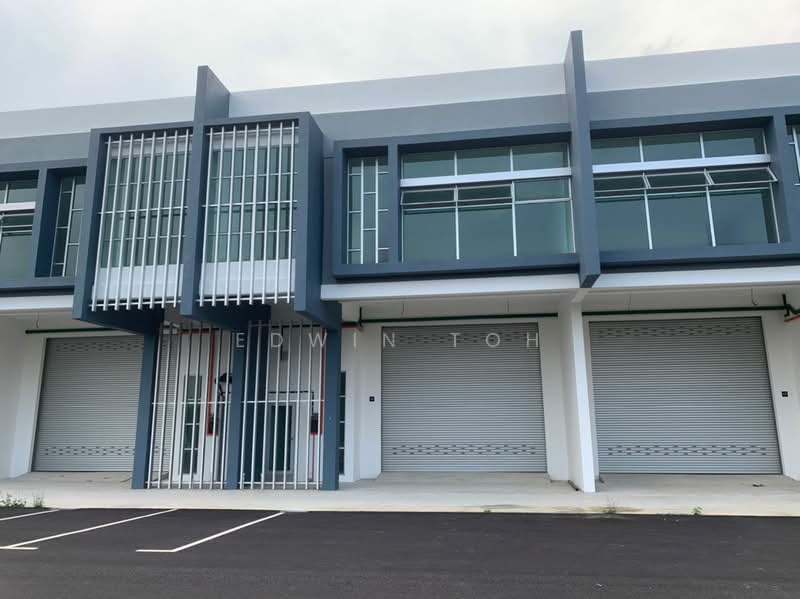 Terrace Factory for Rent in Taman Desa Cemerlang (Ulu Tiram) - Edwin Toh - Exterior - PropertyGuru.com.my