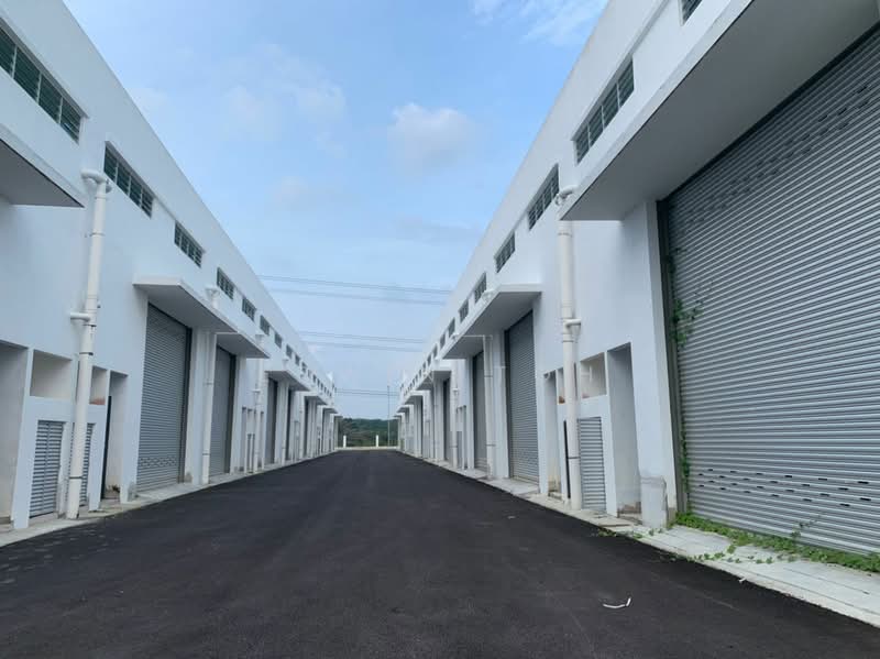Terrace Factory for Rent in Taman Desa Cemerlang (Ulu Tiram) - Edwin Toh - Exterior - PropertyGuru.com.my