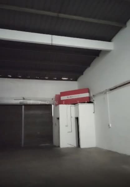 Shop for Rent in Seri Kembangan (Selangor) - Fyone Tan - Interior - PropertyGuru.com.my