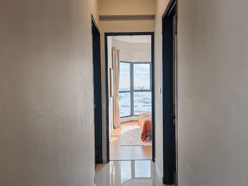 Kondominium untuk Dijual di Kings Bay @ Country Garden Danga Bay - Jolin Ng - Corridor - PropertyGuru.com.my