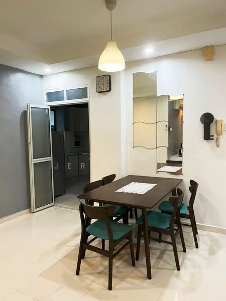 Villa Batu Bukit untuk Untuk Disewa - RM 1,700 /bulan, Mac 2026 - Dining Room - PropertyGuru.com.my