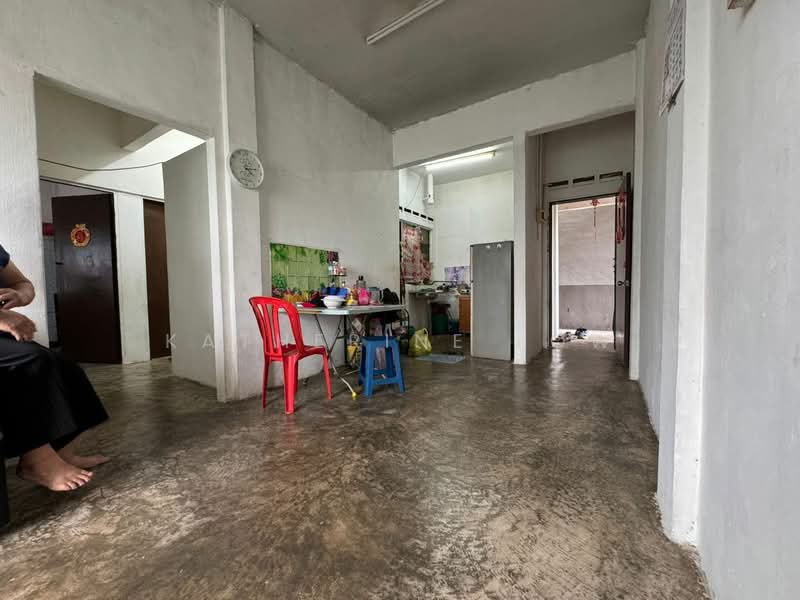 Flat for Sale at Taman Pulai Utama - Katherine Low - PropertyGuru.com.my