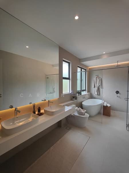 Semi-Detached House for Sale in Rawang (Selangor) - Carmen Wang - Bathroom - PropertyGuru.com.my