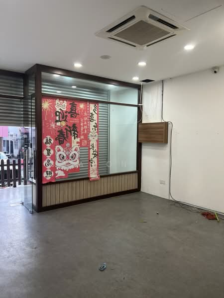 Shop for Rent in Taman Ungku Tun Aminah (Skudai) - Sharon Ng - Interior - PropertyGuru.com.my