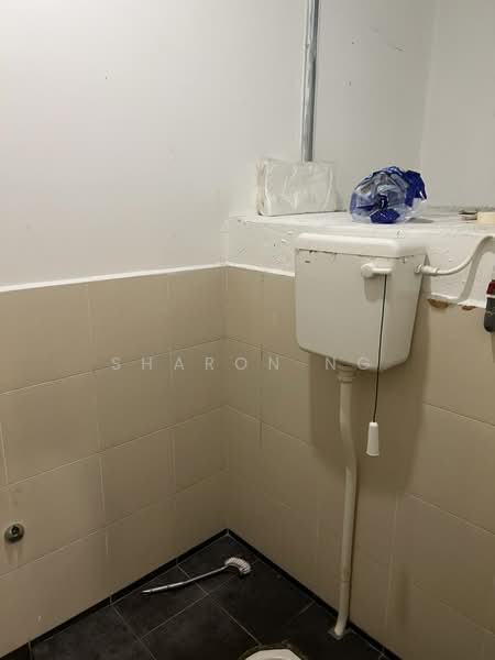 Shop for Rent in Taman Ungku Tun Aminah (Skudai) - Sharon Ng - Bathroom - PropertyGuru.com.my