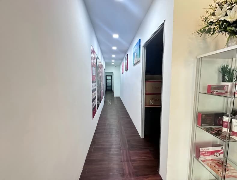 Shop / Office for Sale in Setapak (Kuala Lumpur) - Ivan Tan - Corridor - PropertyGuru.com.my
