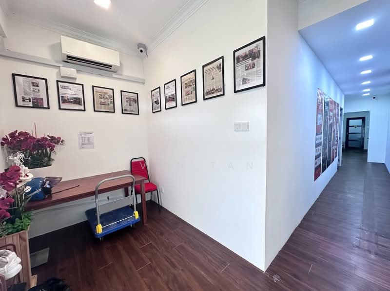 Shop / Office for Sale in Setapak (Kuala Lumpur) - Ivan Tan - Corridor - PropertyGuru.com.my