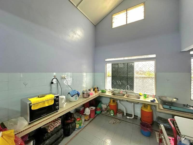 Semi-Detached House for Sale in Taman Bukit Bendera (Mentakab) - Amy Lew - Kitchen - PropertyGuru.com.my