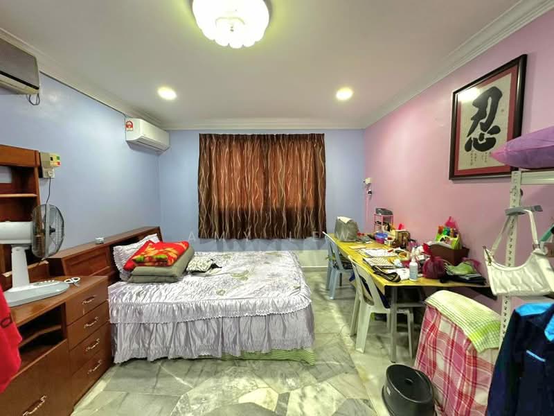 Semi-Detached House for Sale in Taman Bukit Bendera (Mentakab) - Amy Lew - Bedroom - PropertyGuru.com.my