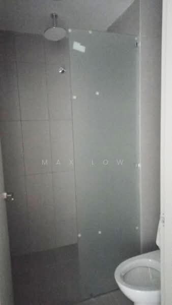 Service Residence for Rent at YOLO Signature Suites - Max Low - Bathroom - PropertyGuru.com.my