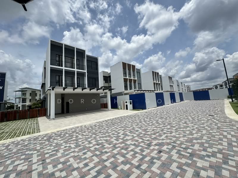 For Sale - Senibong Cove Isola Coast