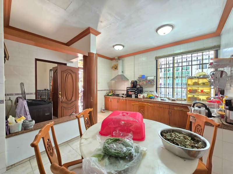 Semi-Detached House for Sale in Taman Redang (Johor Bahru) - William Tay - Kitchen - PropertyGuru.com.my