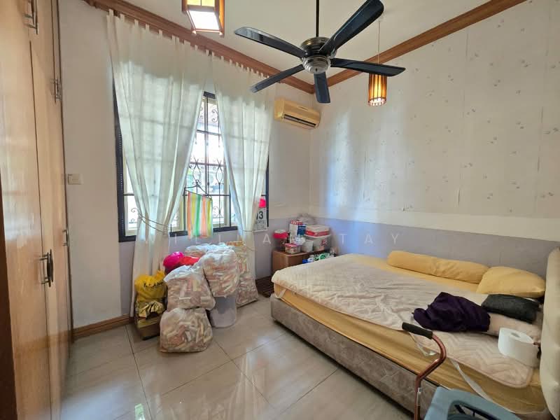 Semi-Detached House for Sale in Taman Redang (Johor Bahru) - William Tay - Bedroom - PropertyGuru.com.my