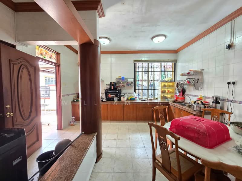 Semi-Detached House for Sale in Taman Redang (Johor Bahru) - William Tay - Kitchen - PropertyGuru.com.my