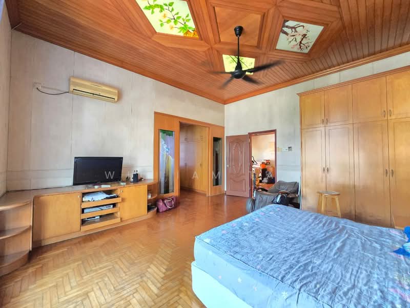 Semi-Detached House for Sale in Taman Redang (Johor Bahru) - William Tay - Bedroom - PropertyGuru.com.my