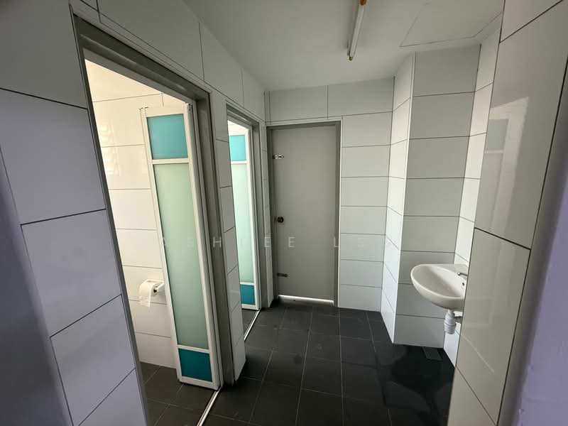 Office for Rent in Ara Damansara (Petaling Jaya) - Ashlee LSS - Bathroom - PropertyGuru.com.my