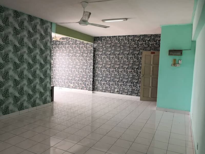 Apartment for Sale at Block 101 Apartment - Aaron Ong - Living Room - PropertyGuru.com.my