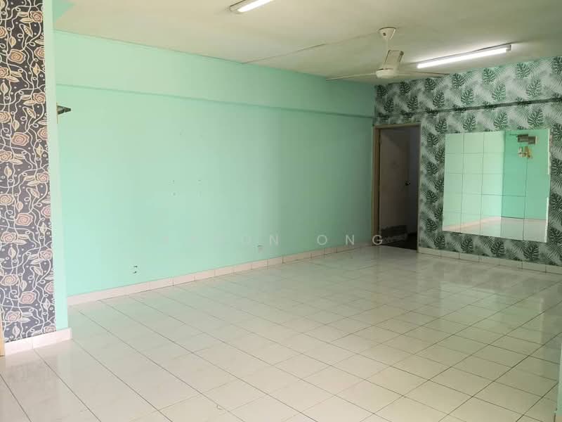 Apartment for Sale at Block 101 Apartment - Aaron Ong - Living Room - PropertyGuru.com.my