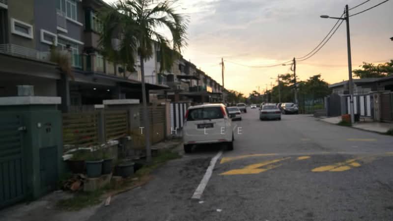 Terraced House for Sale in Bandar Puteri Klang (Klang) - T.H Lee - Exterior - PropertyGuru.com.my