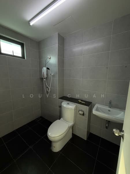 2-storey Terraced House for Sale in Batu Kawan (Penang) - Louis Chuah - Bathroom - PropertyGuru.com.my