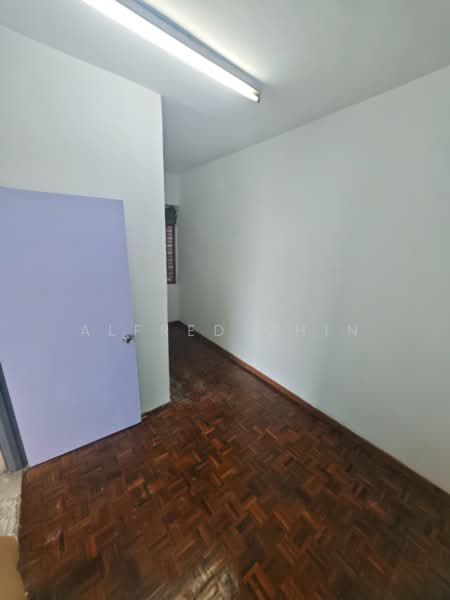 Shop / Office for Sale in Kuchai Lama (Kuala Lumpur) - Alfred Chin - Interior - PropertyGuru.com.my