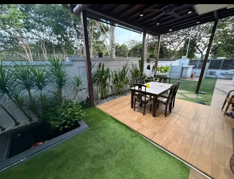 Cluster House for Sale in Johor Bahru (Johor) - Ester Wong - Garden - PropertyGuru.com.my