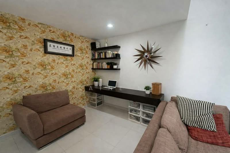 1.5-storey Terraced House for Rent in Johor Bahru (Johor) - Elaine Ng - Study - PropertyGuru.com.my