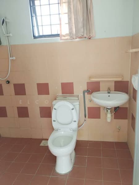 Evergreen Park Acorn & Hazel untuk Untuk Dijual - RM 340,000, Mac 2026 - Bathroom - PropertyGuru.com.my