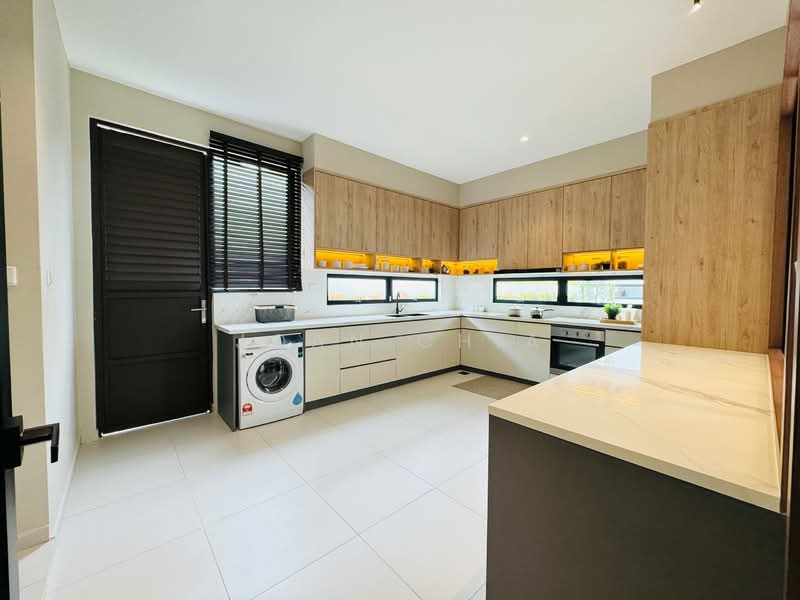 Austin Crest untuk Untuk Dijual - RM 2,427,360, Apr 2026 - Kitchen - PropertyGuru.com.my