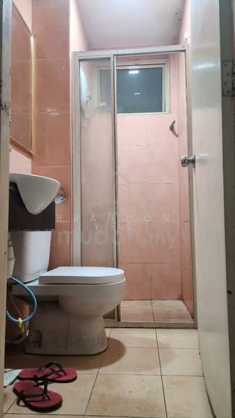 East Lake Residence untuk Untuk Disewa - RM 1,800 /bulan, Mac 2026 - Bathroom - PropertyGuru.com.my