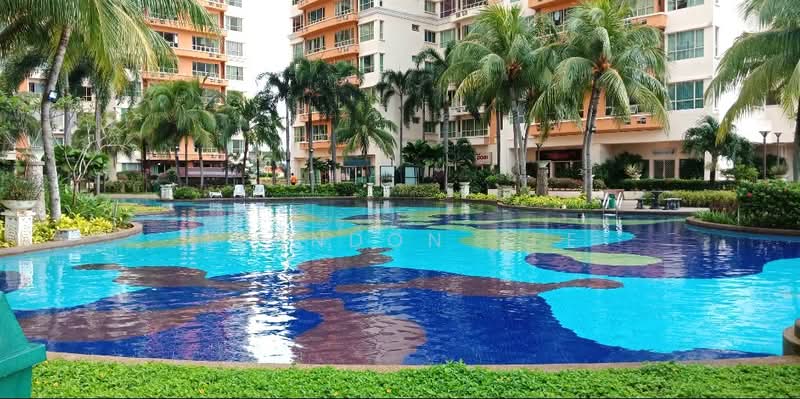 East Lake Residence untuk Untuk Disewa - RM 1,800 /bulan, Mac 2026 - Pool - PropertyGuru.com.my