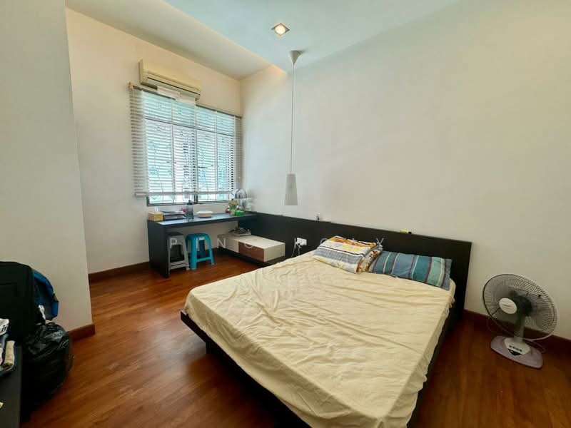 3-storey Terraced House for Sale in Tanjung Bungah (Penang) - Ping Koay - Bedroom - PropertyGuru.com.my