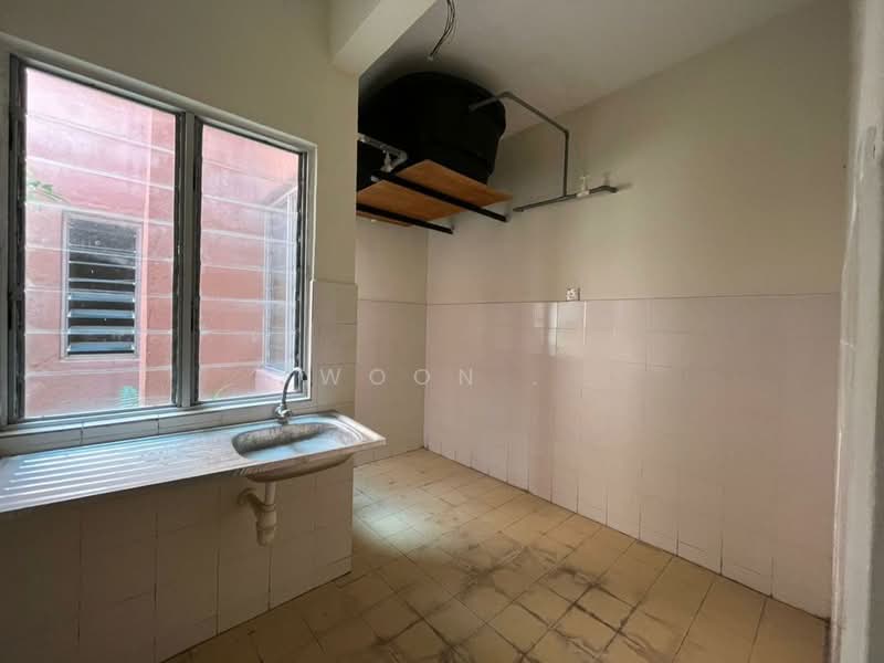 Apartment for Rent at Pulau Melaka - Woon . - Kitchen - PropertyGuru.com.my