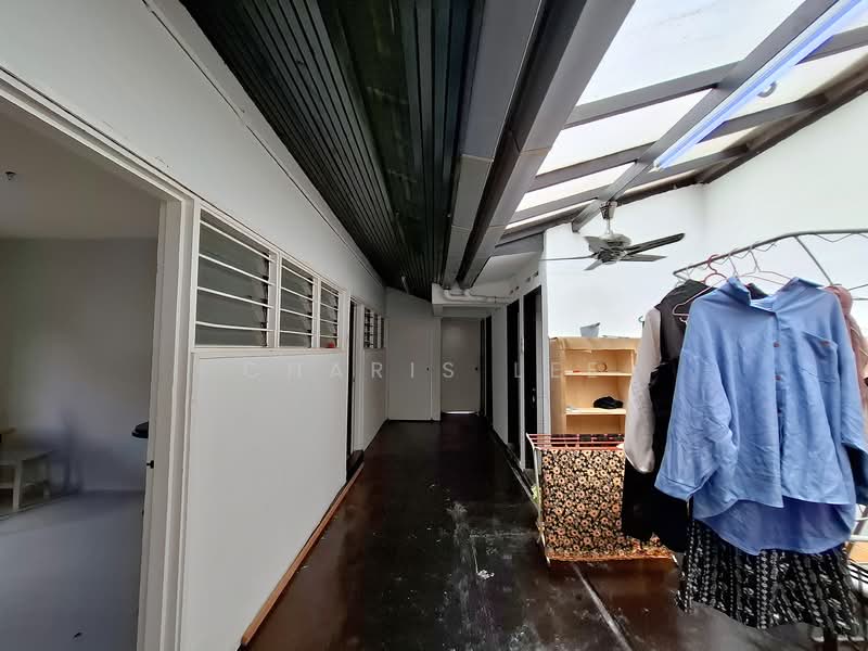 Shop for Rent in Taman Tun Dr Ismail (Kuala Lumpur) - Charis Lee - Corridor - PropertyGuru.com.my