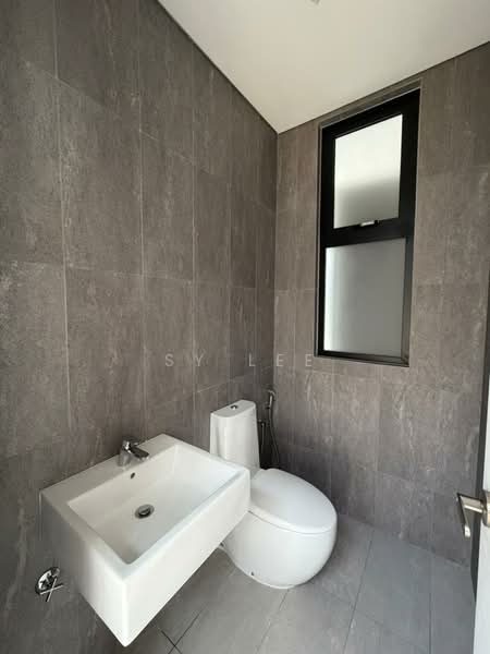 Bungalow for Rent in Bandar Gamuda Cove (Dengkil) - SY Lee - Bathroom - PropertyGuru.com.my