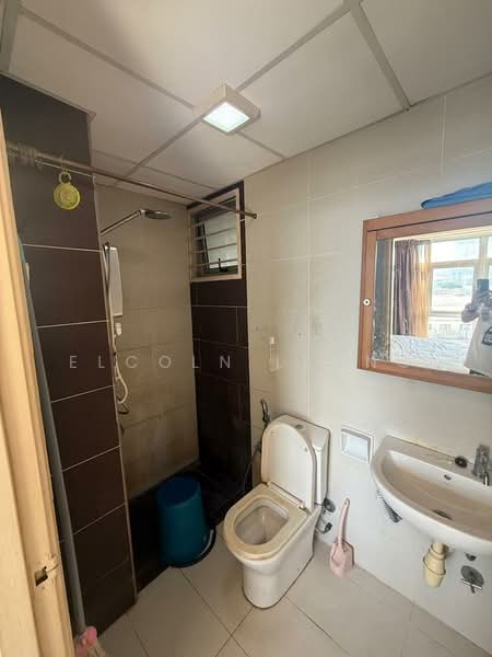 Service Residence for Sale at Livia Residence @ C180 - Elcoln Leong - Bathroom - PropertyGuru.com.my