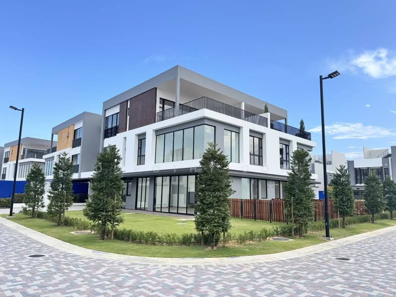 Senibong Cove - Isola Coast untuk Untuk Dijual - RM 2,963,000, Mac 2026 - Exterior - PropertyGuru.com.my