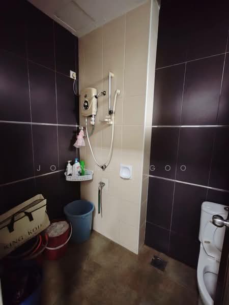 2.5-storey Terraced House for Sale in Taman Sutera Utama (Skudai) - Joanne Ngoo - Bathroom - PropertyGuru.com.my
