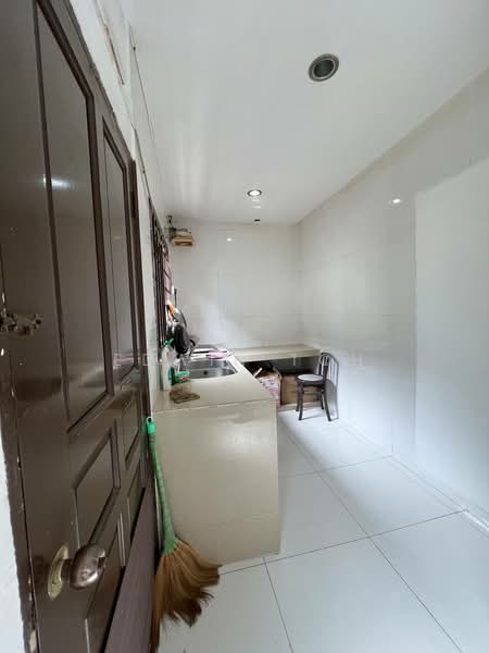 1-storey Terraced House for Sale in Taman Sri Tebrau (Johor Bahru) - Edwin Toh - Kitchen - PropertyGuru.com.my