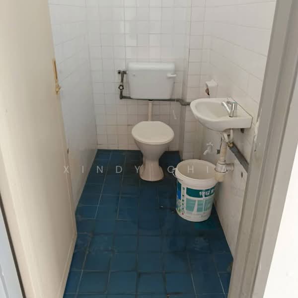 Factory for Rent in Seri Kembangan (Selangor) - Xindy Chia - Bathroom - PropertyGuru.com.my