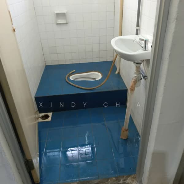 Factory for Rent in Seri Kembangan (Selangor) - Xindy Chia - Bathroom - PropertyGuru.com.my