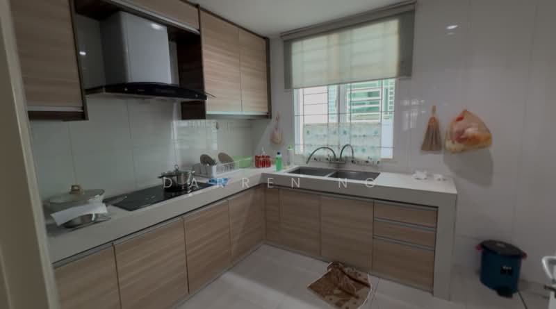 2.5-storey Terraced House for Sale in Subang Jaya (Selangor) - Darren Ng - Kitchen - PropertyGuru.com.my