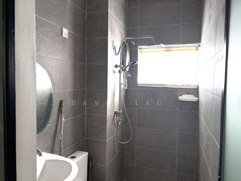 Awana Puri untuk Untuk Disewa - RM 2,200 /bulan, Mac 2026 - Bathroom - PropertyGuru.com.my