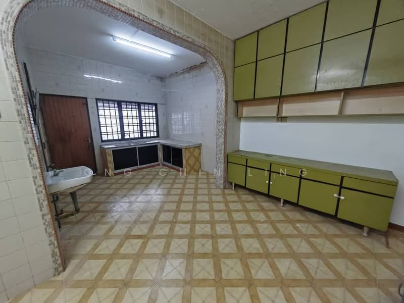 2-storey Terraced House for Rent in Johor Bahru (Johor) - Ong Chin Ling - Kitchen - PropertyGuru.com.my